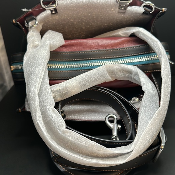 NWT Coach x Scooby Doo! Rogue 25 Black Leather Cartoon CG202 Crossbody Purse Bag - Picture 9 of 13